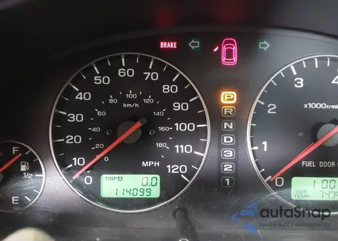 2003 Subaru Legacy L/L W/Special Edition Package из США, поврежденный, VIN 4S3BE635437217048